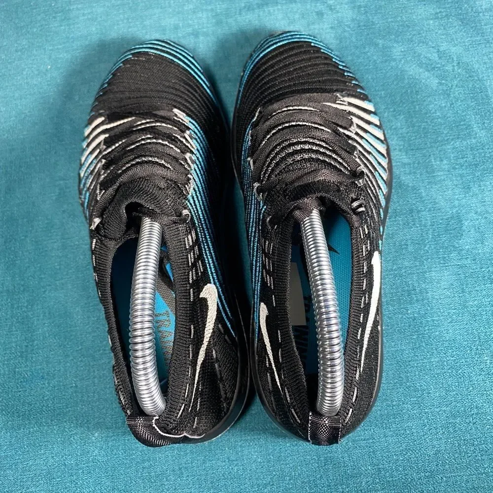 Size 6.5 - Women’s Nike Free Run Flyknit shoes